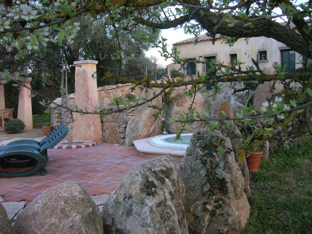 La Mesenda Rooms & Apartments Arzachena Dış mekan fotoğraf