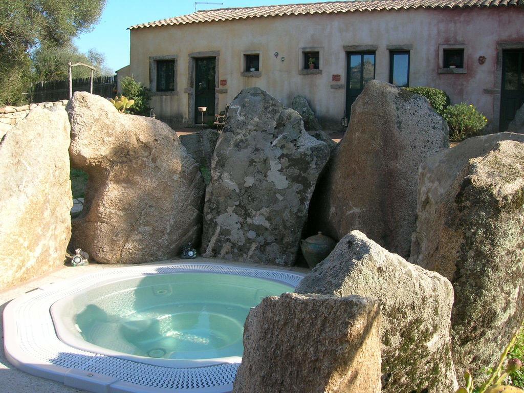 La Mesenda Rooms & Apartments Arzachena Dış mekan fotoğraf